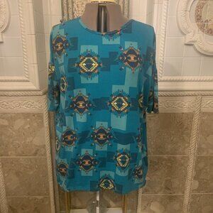 LuLaRoe. Size M. USA. Aztec. Oversized. Pullover Stretch Short Slv Top. B85.